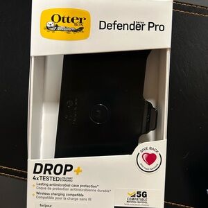 OtterBox Defender Pro Series Black Case